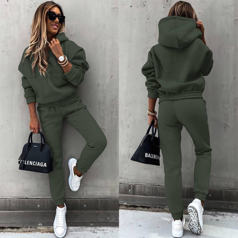 Women’s 2-Piece Tracksuit – Cozy Hoodie & Slim Jogger Set for Fall/Winter