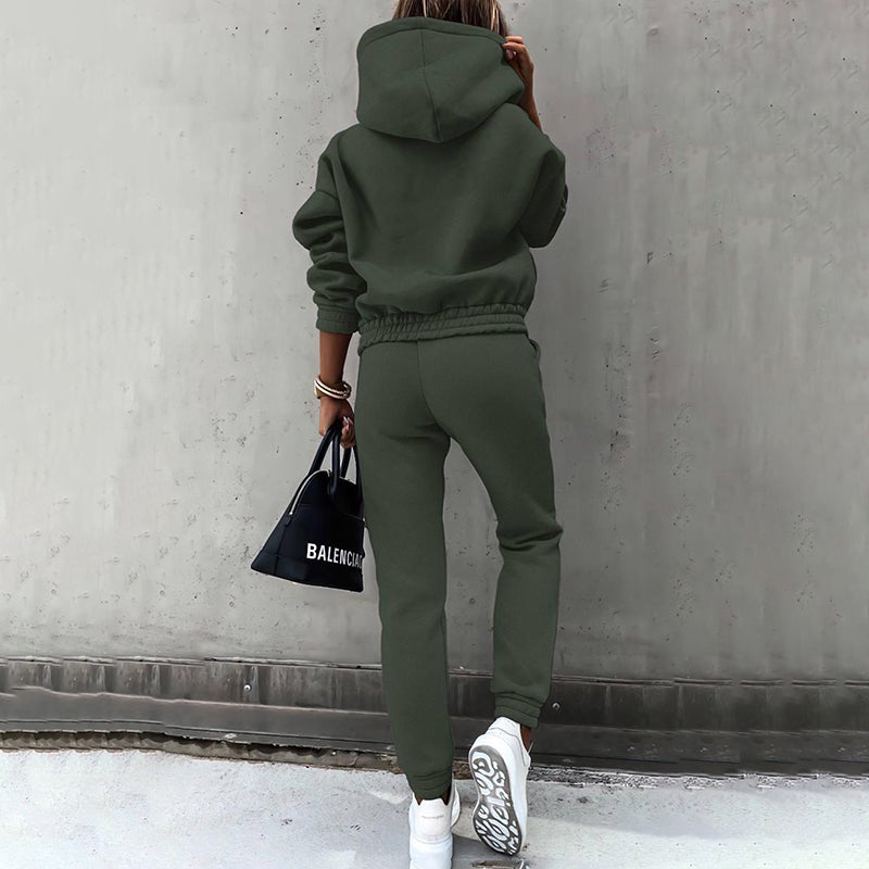 Women’s 2-Piece Tracksuit – Cozy Hoodie & Slim Jogger Set for Fall/Winter